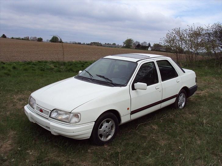 Ford sierra 2,0i solgt billede 9