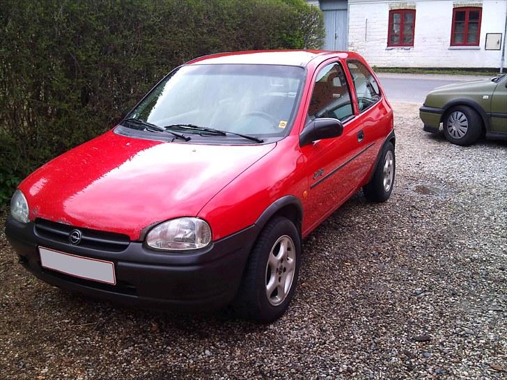 Opel Corsa 1.4 Swing *SOLGT* billede 2