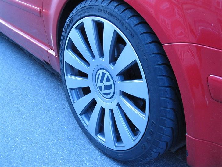 VW passat 1,8t (solgt) - den røde djævel A8 fælge billede 7