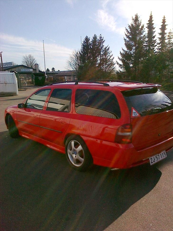 Ford Mondeo 2.0 stc. expressiv billede 7