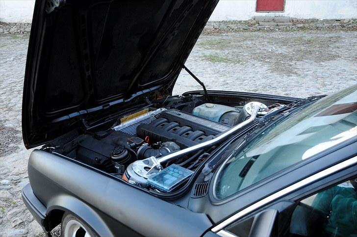 BMW E30 320i M50  Solgt billede 6