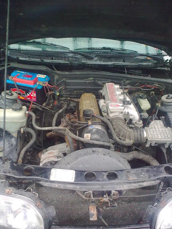 Ford Sierra 2,0 IS - Der kommer en anden motor i jeg har der køre bedre billede 8
