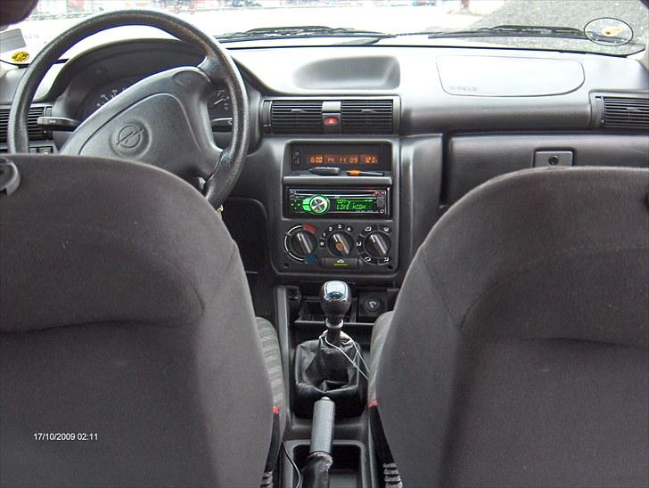 Opel Astra 1,6i 16v GL SOLGT billede 10