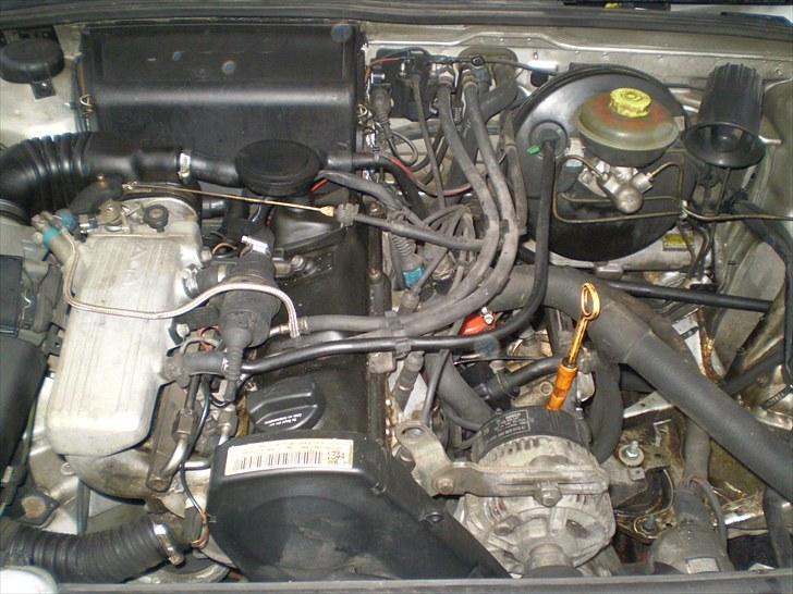 Audi 80 2.0 E Limosine billede 11