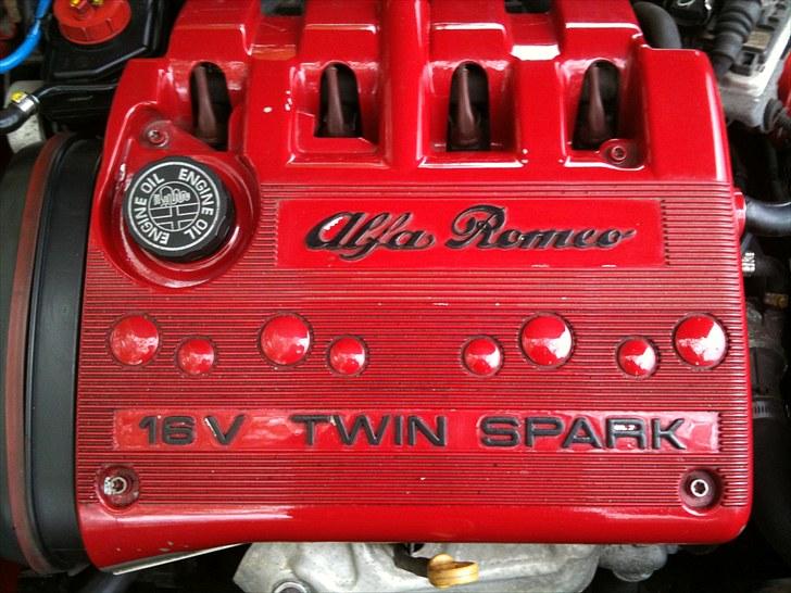 Alfa Romeo  2.0 twin spark billede 10