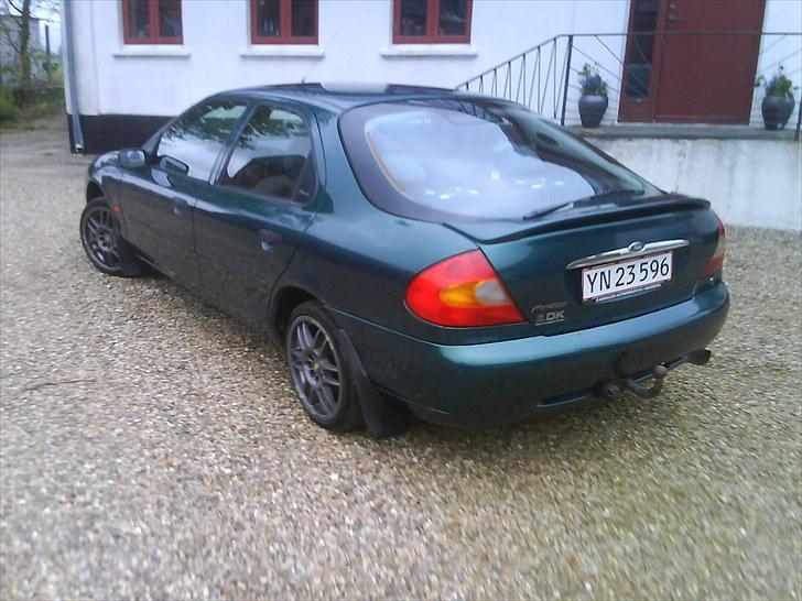 Ford Mondeo Mk II 2,0 Flair  billede 2