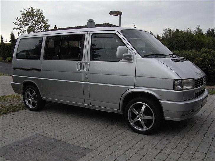 VW Caravelle 10 pers. solgt billede 2