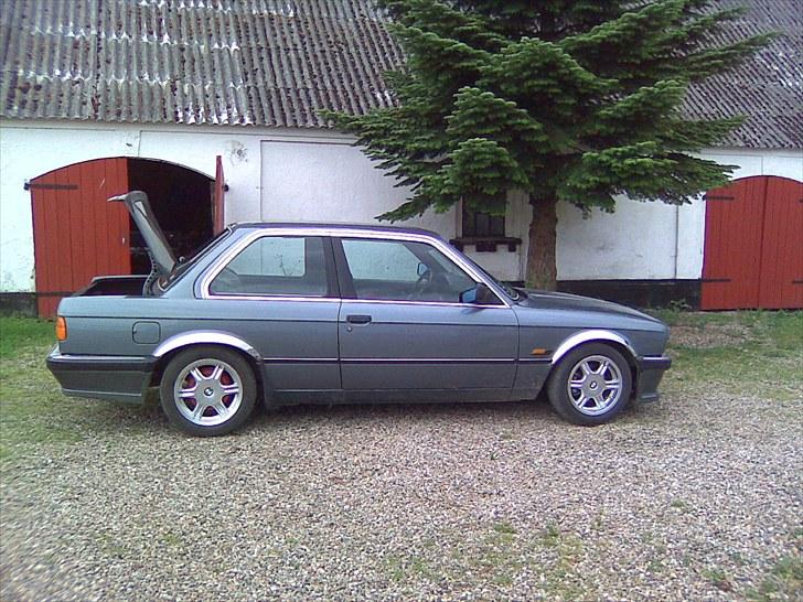 BMW 320i billede 8