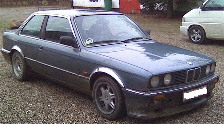 BMW 320i - Sådan så bilen ud lige efter købet af den i marts 2008 billede 9