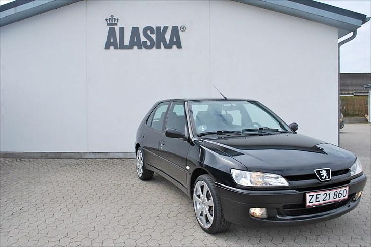 Peugeot 306 Champion - Alaska bilpleje produkter - godt gammel dansk.  billede 1