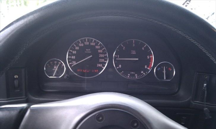 BMW 525 tds "solgt" billede 12