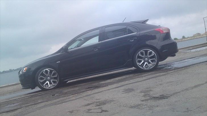 Mitsubishi Lancer SportsBack billede 9