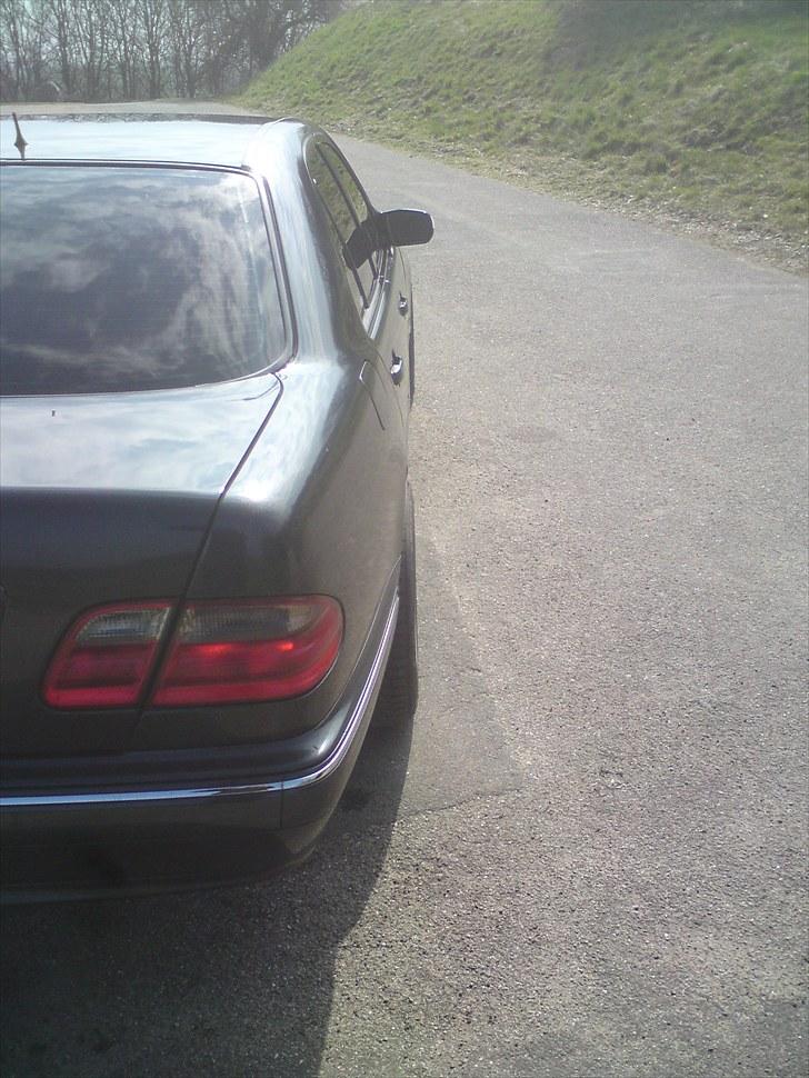 Mercedes Benz e270 cdi billede 6