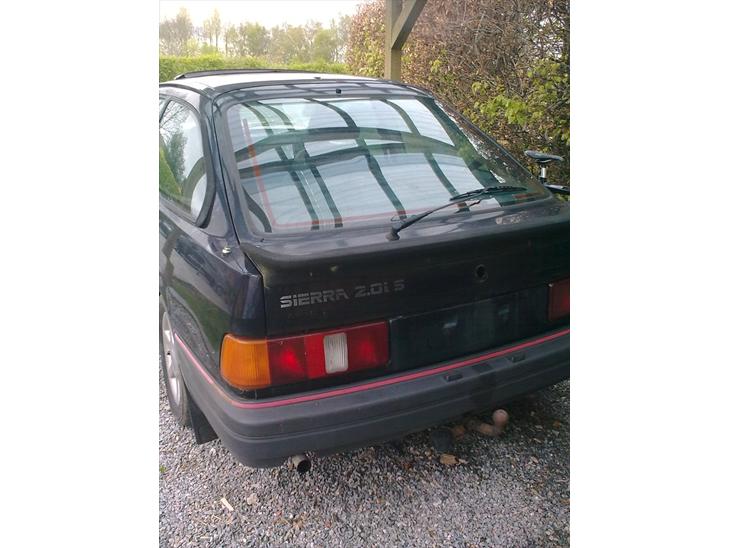 {{currentPhoto.altText}} billede {{currentPhoto.number}}