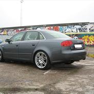 Audi A4  2.0 TFSI