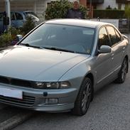 Mitsubishi Galant