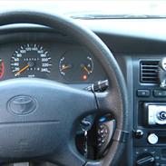 Toyota carina e solgt