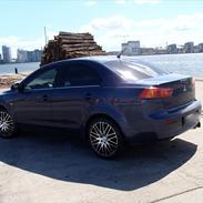 Mitsubishi lancer