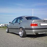 BMW e36 325i ( SOLGT )