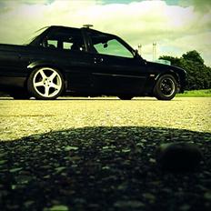 BMW 320i e30 coupe 