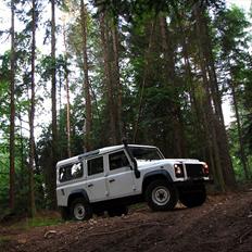 Land Rover 110 Defender