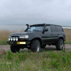 Toyota land cruiser solgt 