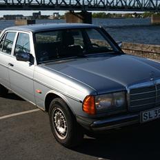 Mercedes Benz w123 230e Aut Herbert