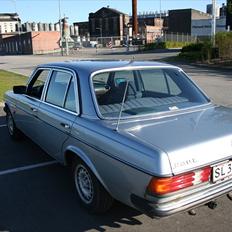 Mercedes Benz w123 230e Aut Herbert