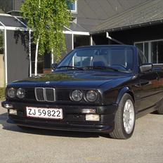 BMW 325 i Cabriolet *SOLGT*