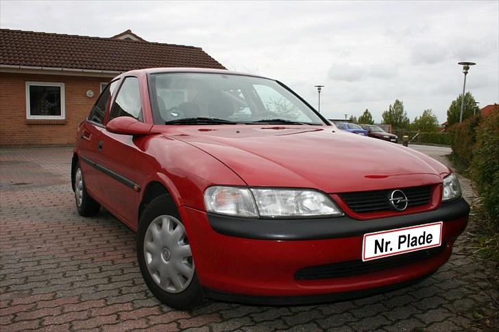 Opel Vectra B (Solgt) billede 1