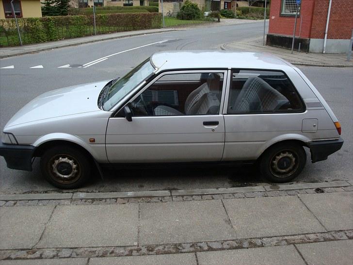 Toyota Corolla 1,3 DK billede 2