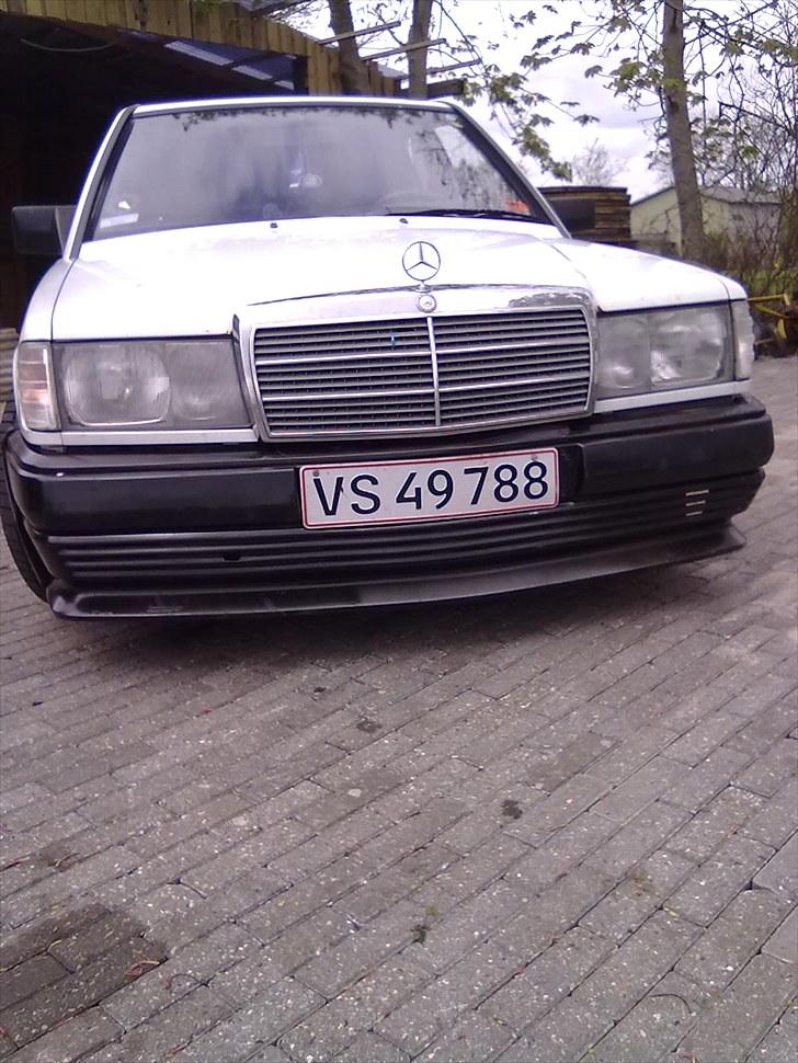 Mercedes Benz 190E SOLGT billede 14