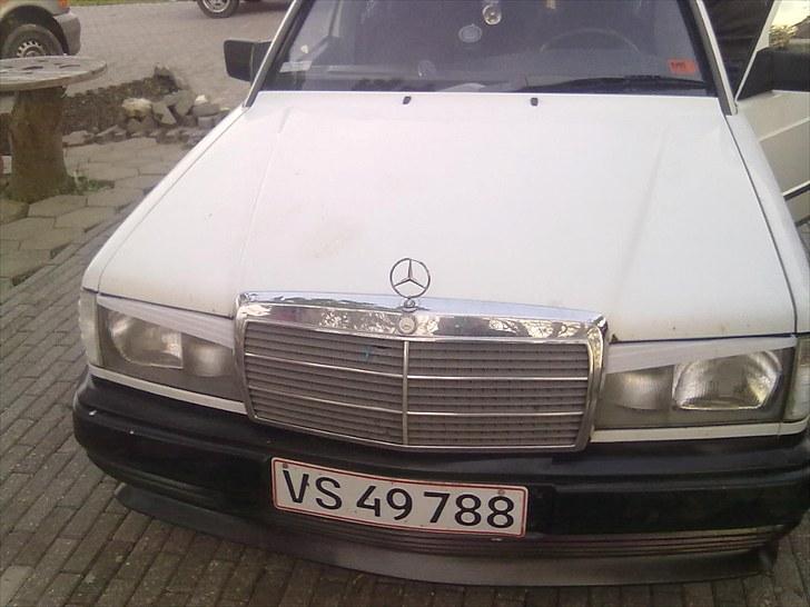 Mercedes Benz 190E SOLGT billede 15