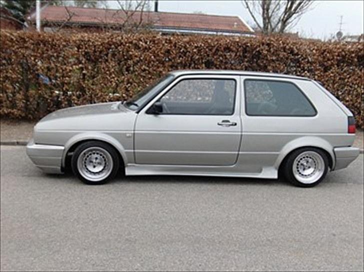 VW Golf 2. 1,6GTD "TIDL BIL" billede 2