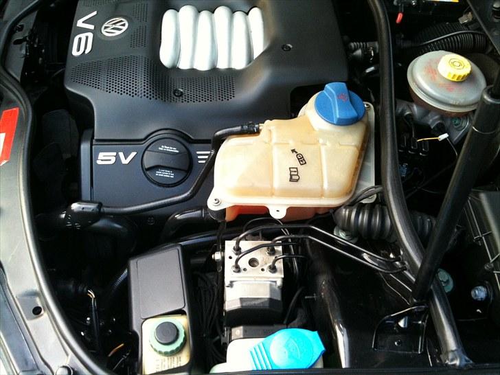 VW PASSAT HIGHLINE billede 13