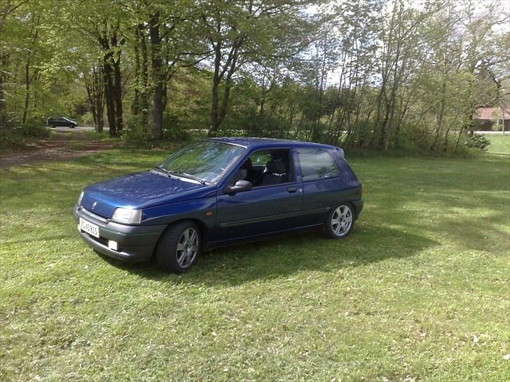 Renault clio (totalskadet) billede 19