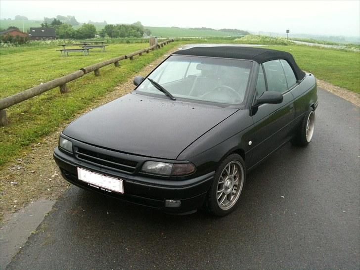 Opel Astra Cabriolet tidligere bil billede 2