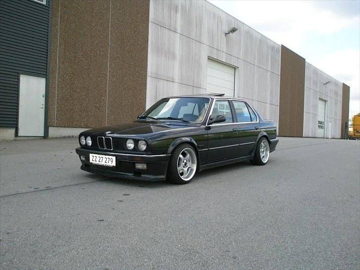 BMW 320i M-Tec1 "SOLGT" billede 6