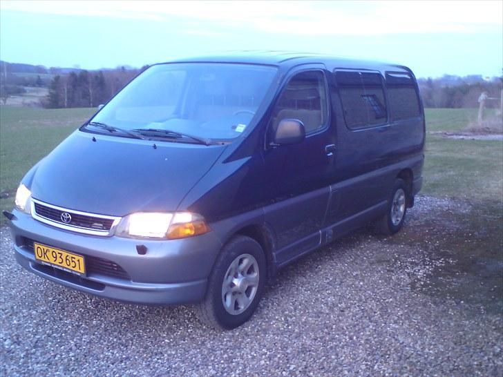 Toyota Hiace Granvia billede 9