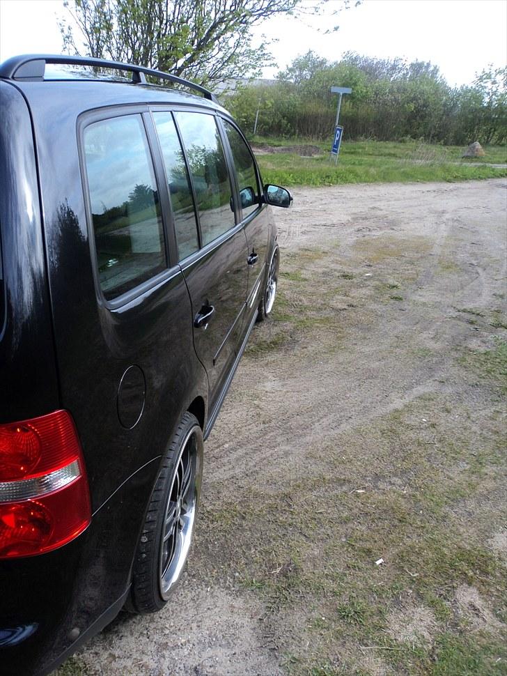 VW Touran 1,9 TDI 20" solgt billede 3