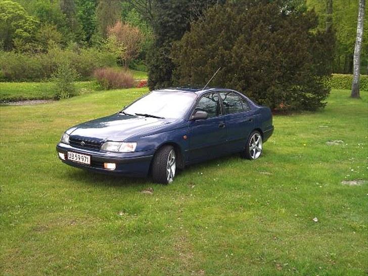 Toyota Carina E *Solgt* billede 1