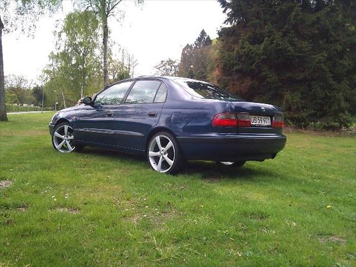 Toyota Carina E *Solgt* billede 4