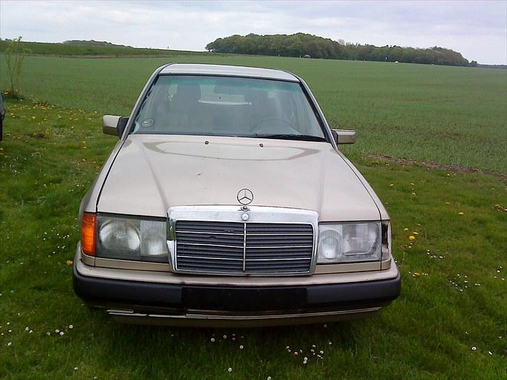 Mercedes Benz 300D *Byttet* billede 2