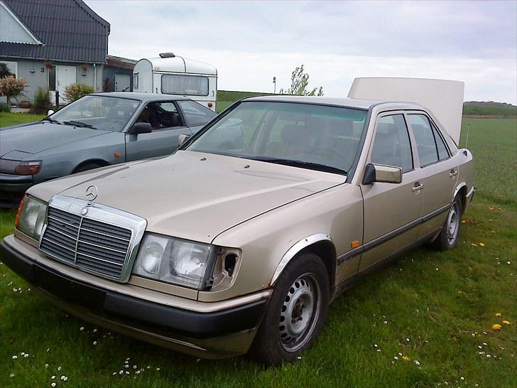 Mercedes Benz 300D *Byttet* billede 3