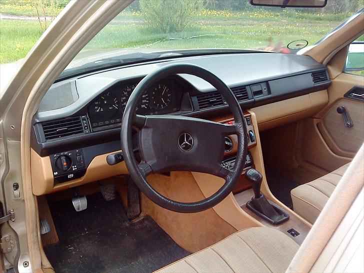 Mercedes Benz 300D *Byttet* billede 5