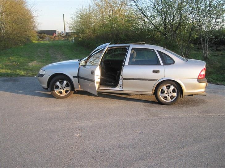 Opel Vectra B (Skrottet) - Gammelt billede billede 10