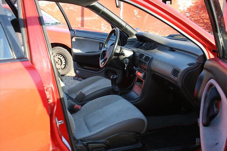 Mazda 626 CC skrottet ;(  billede 6