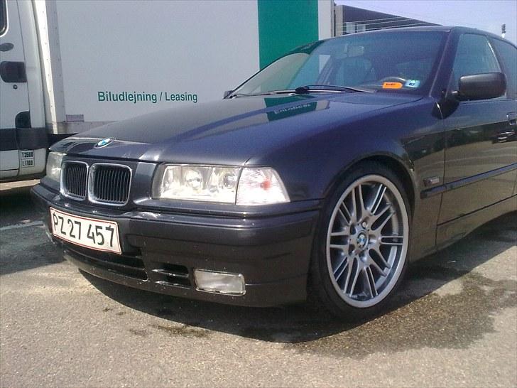 BMW E36 325 billede 2