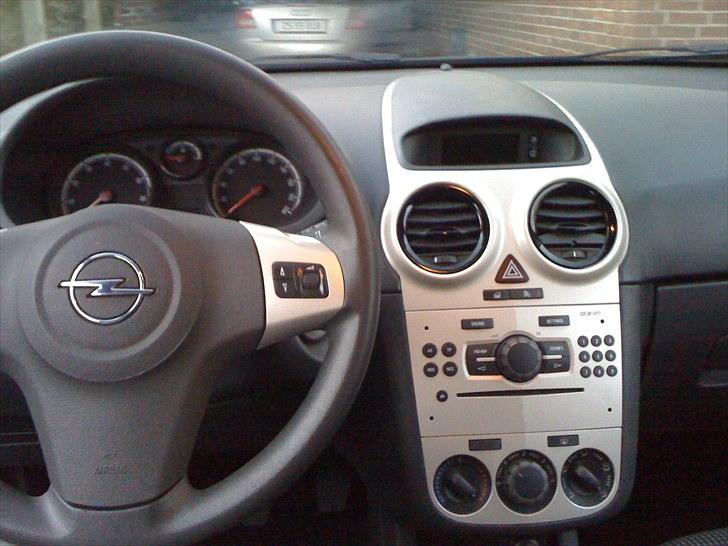 Opel Corsa D "Solgt" billede 7