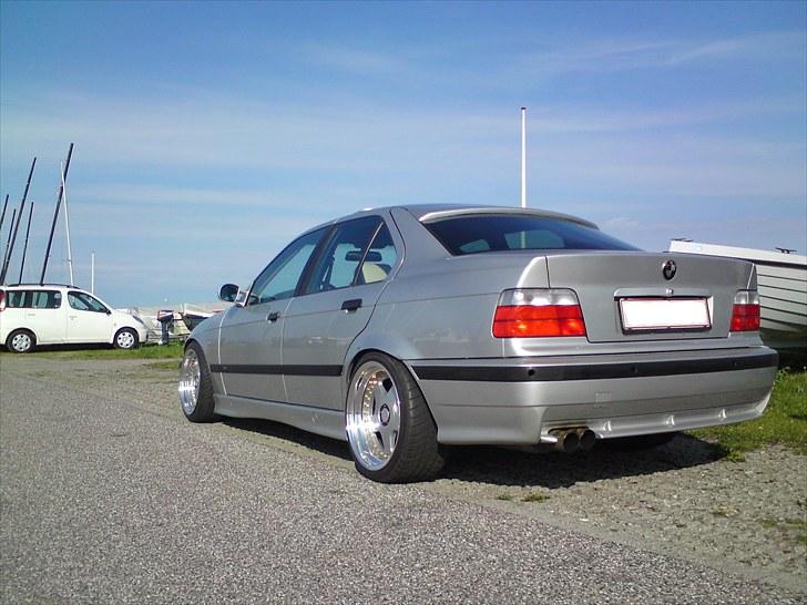 BMW e36 325i ( SOLGT ) billede 5